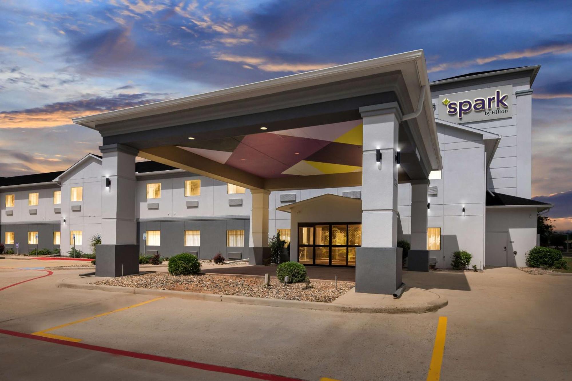 Spark By Hilton Mansfield Exterior photo